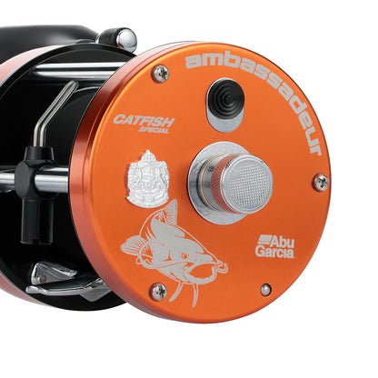 Abu Garcia Ambassadeur C3 7000 Catfish round reel profile view